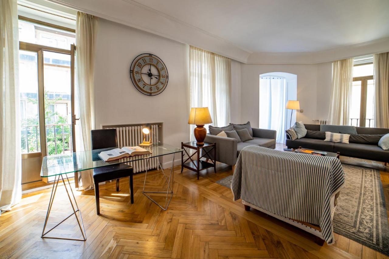 La Concha Cozy Balcony Apartment By Cisan Rentals San Sebastián Dış mekan fotoğraf
