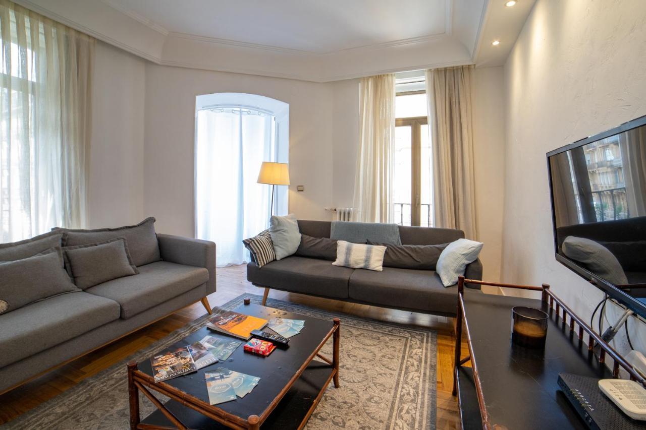 La Concha Cozy Balcony Apartment By Cisan Rentals San Sebastián Dış mekan fotoğraf