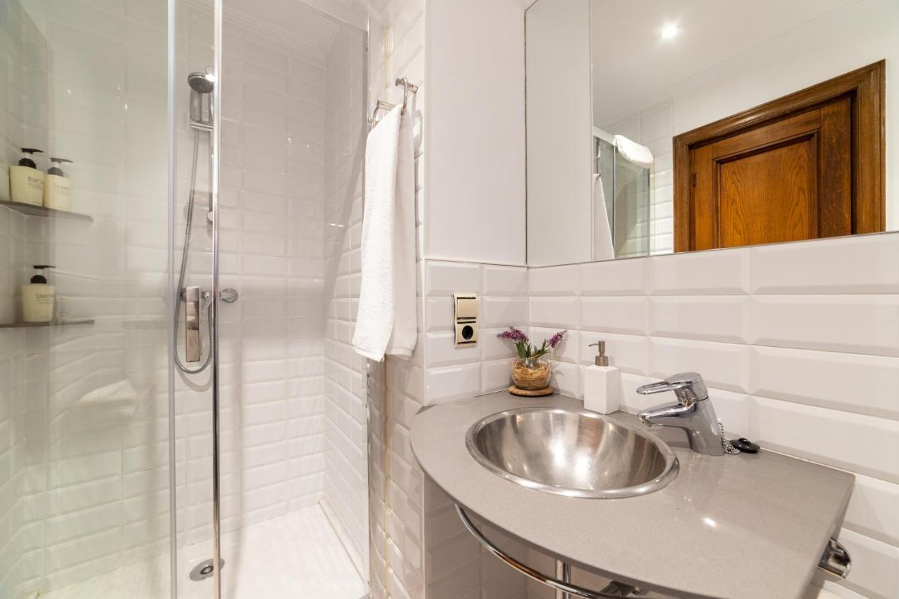 La Concha Cozy Balcony Apartment By Cisan Rentals San Sebastián Dış mekan fotoğraf